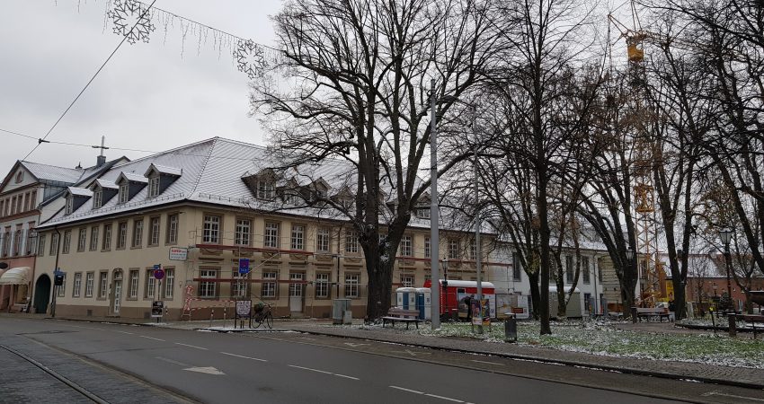 Der Hengstplatz gibt nicht nur im Dezember ein trauriges Bild ab. Der Hengstplatz gibt nicht nur im Dezember ein trauriges Bild ab.